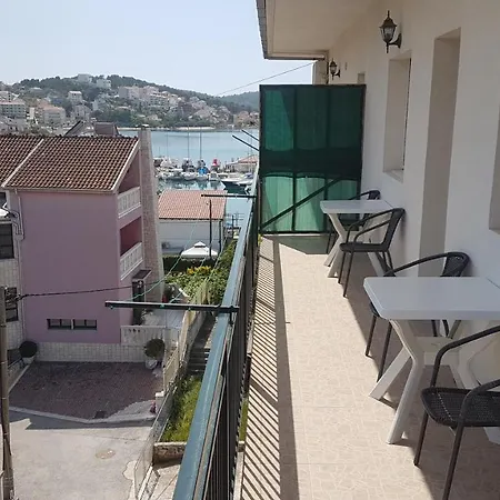 Apartment Josip